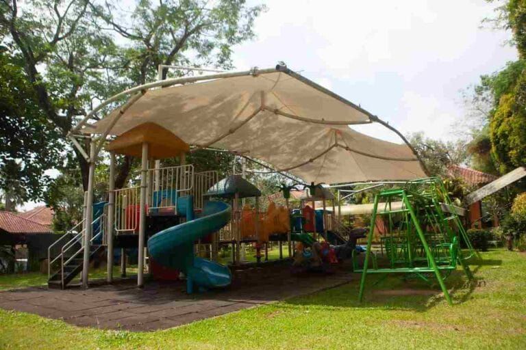 Villa Bukit Pinus Bogor - raftingbogorsyifaadventure.com